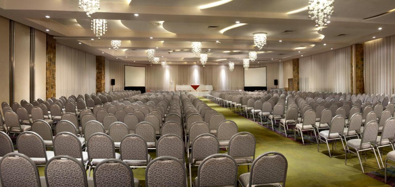 فندق إتش إس هوتسون سمارت أكابولكو المظهر الخارجي الصورة The ballroom of the hotel